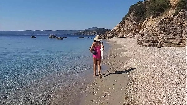 Yoya without panties on Nudist Beacdh