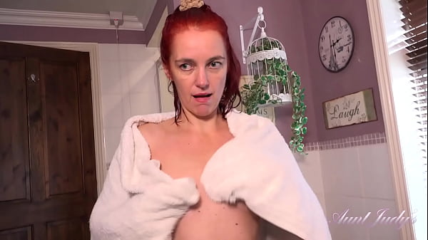 Download Video - AuntJudys - Bath Time with Long-Legged 51yo Redhead Kattie