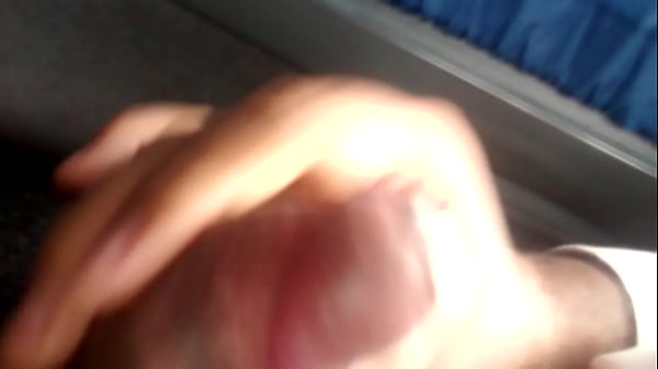 Download Video - Punheta de leve no bus pra relaxar