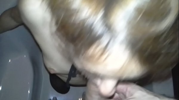 Download Video - Pissing and cuming on my wife