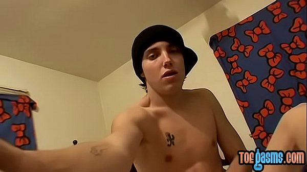 Download Video - Blinx lotions his feet and then adds some spunk to the mix