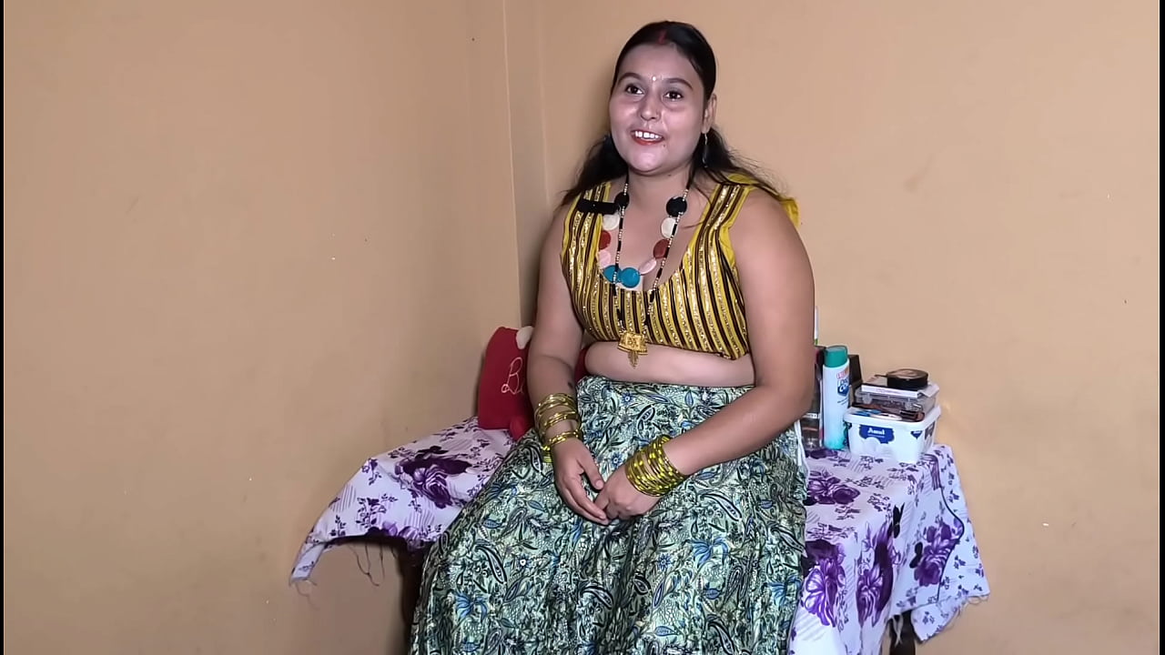 Indian Amateur Girl Bend Over Spreading Legs for Hard Sex