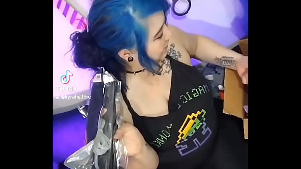 New custom toy from bad dragon !