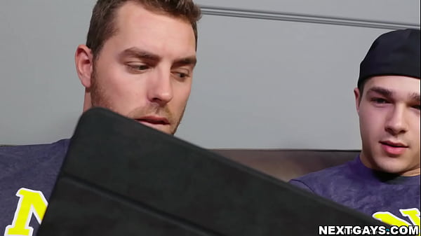 Download Video - Carter Woods and Jayden Marcos&excl; Both are hot as hell&excl; Jayden Marcos is a hot TOP and hot fucker for sure&period; He has such hot suckable nipples too&excl;