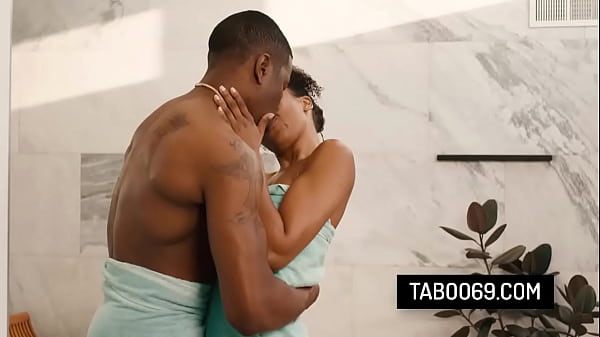 Download Video - Spied In The Shower - Olivia Jay