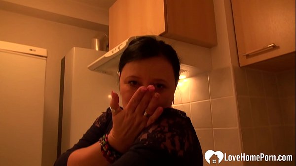 Cute mature woman got naked and masturbated passionately