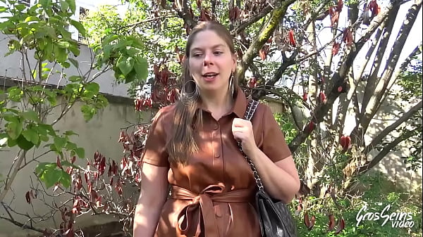 Download Video - Alice&comma; une nouvelle adepte du fist-fucking