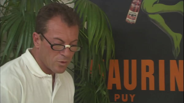 Lauren Phoenix Throws Her Bubble Butt In The Air And Twerks On His Cock