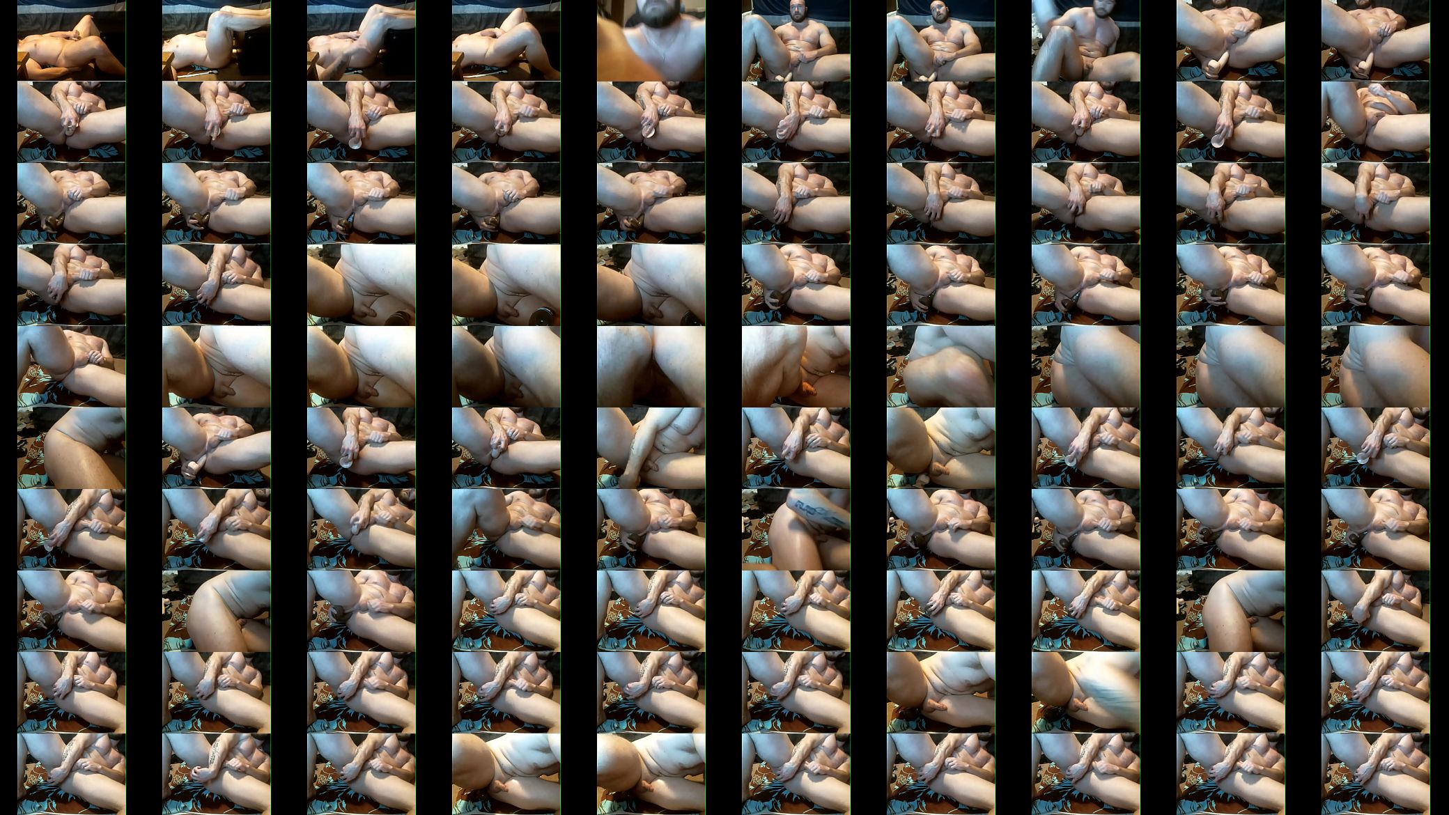 Straight muscle man fucks himself with dildos 预览图