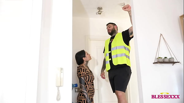 Download Video - Spycam to fuck with the maintenance