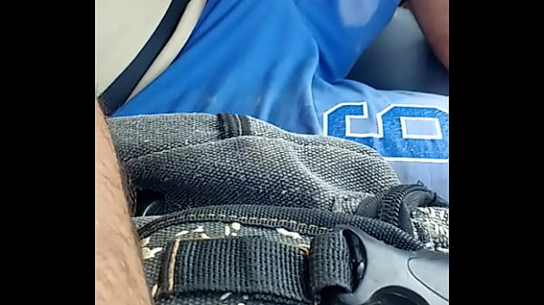 Download Video - Olhando a mala do carona