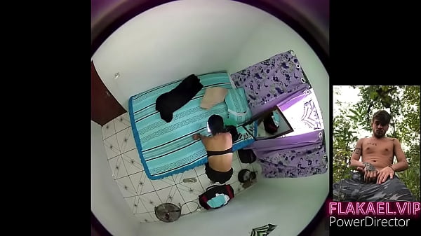 Download Video - Espiei Al&euml; PJTX pelada pela C&acirc;mera de seguran&ccedil;a&comma; N&atilde;o Aguentei e invadi o Quarto dela e Acabamos Tranzando GOSTOSO  NO PELO