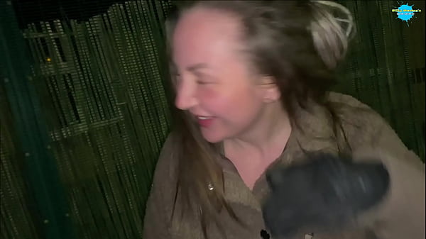 Download Video - Cracky forgets She has objects in Her pussy