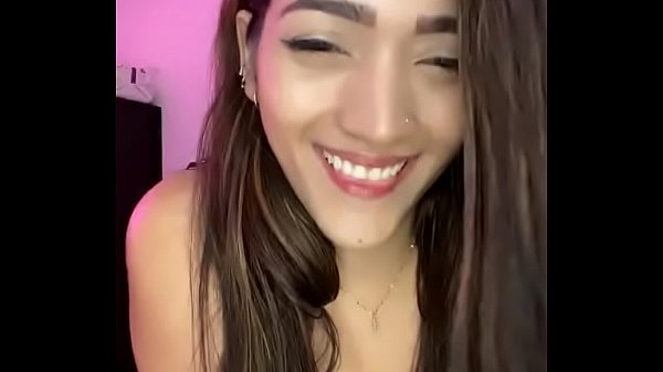 Colombiana shows nipple - Bigo Live
