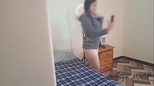 I catch her sending nude photos to her boyfriend when she's home alone- I take advantage of the moment to put my dick in him before they discover us