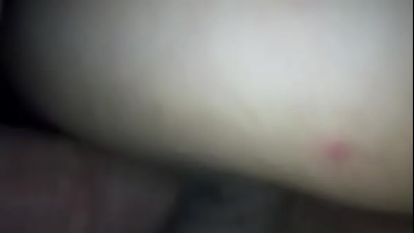 Duci nőt dugja a jó nagy szőrös farok