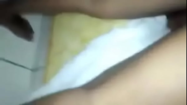 Download Video - Enrabando vizinha cavala