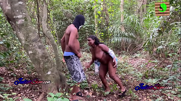 The local lovers crushing themselves in the bush