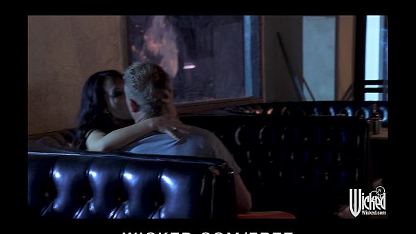 Download Video - Passionate Asian babe Asa Akira fucks her man