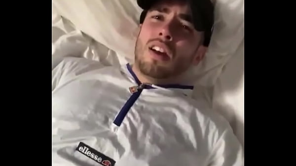 Download Video - Le duele pero le encanta