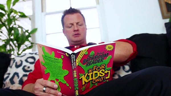 Serena Ali Gets A Creamy Gift From Her StepDaddy