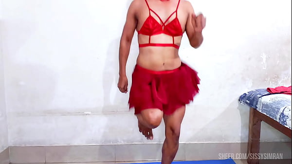 Download Video - Impotent penis sissy shemale show off her feminine sexy body