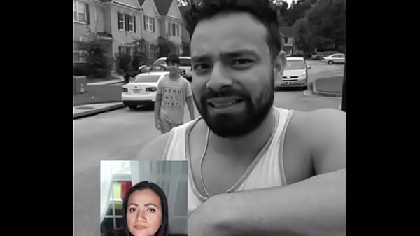  O CARA DANDO CORNO