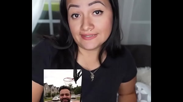 O CARA DANDO CORNO