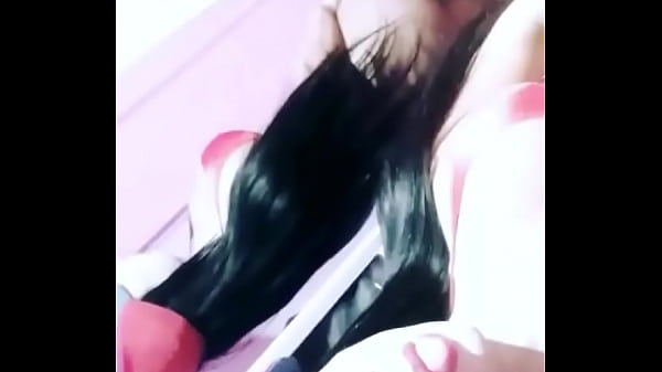 Venezuelan Shemale Sticking Out Her Tongue Shemale Venezuela