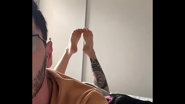 Let's make this week better than the last one.Good morning...#tattoboy #feet #feetcontent #working