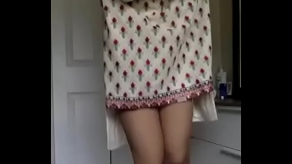 Download Video - Watching my step cousin get naked