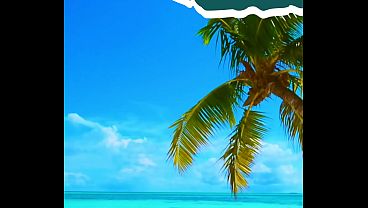 Mon voisin f&eacute;tichiste m'&eacute;jacule sur mes petits pieds !