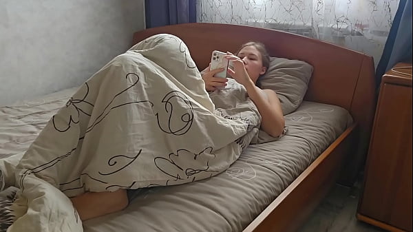 Woke up and decided to masturbate to porn! Wet orgasm!