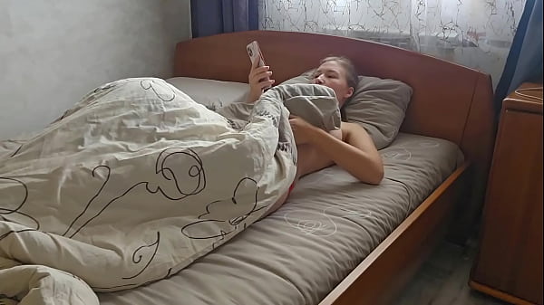 Woke up and decided to masturbate to porn! Wet orgasm!