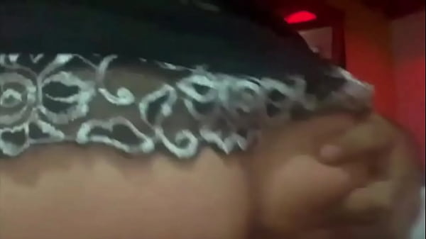 Download Video - Sal&iacute; a tomar con mi jefe a un bar