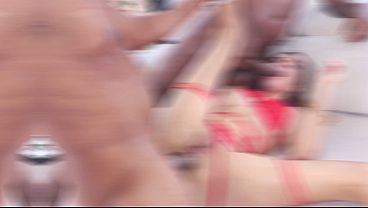 VIOLETA GARCIA is an expert at receiving two big black dicks up her ass at the same time, anal, DAP, deep balls. 95 sec