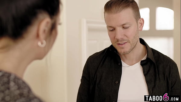 Mature granny Dana Vespoli gets with stepdaughters husband