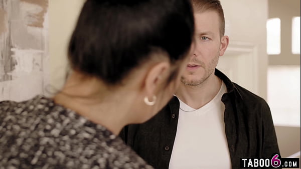 Mature granny Dana Vespoli gets with stepdaughters husband