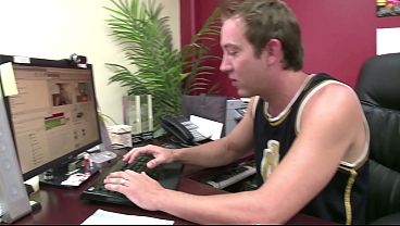 Vanessa Naughty Gets Her Pussy Fucked Live In A Chat Room