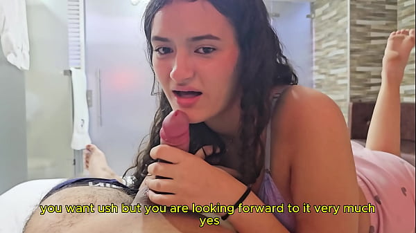 Mi novia de grandes tetas de despierta con una mamada