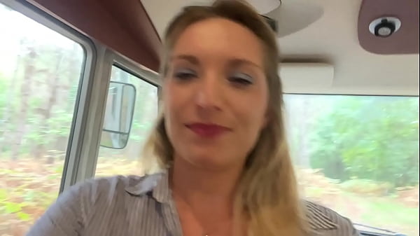 Download Video - Je me fais d&eacute;foncer le cul par un inconnu dans son camping car