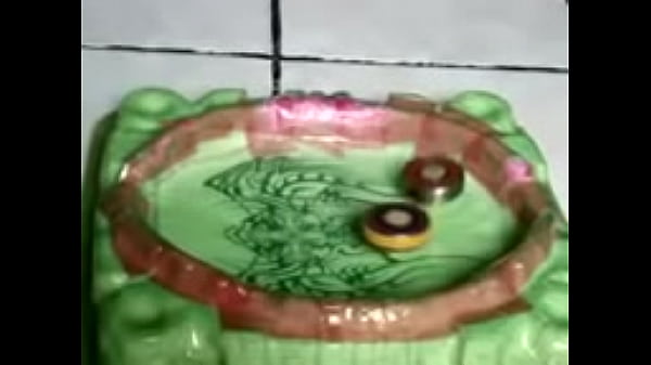  BATALHA MUITO ENERGICA ENTRE NOS CORPOS FLAMEJANTES