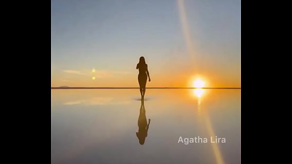 Walking in high heels on salt is not easy but it was fun. At the end I took off my heels to feel that energy...