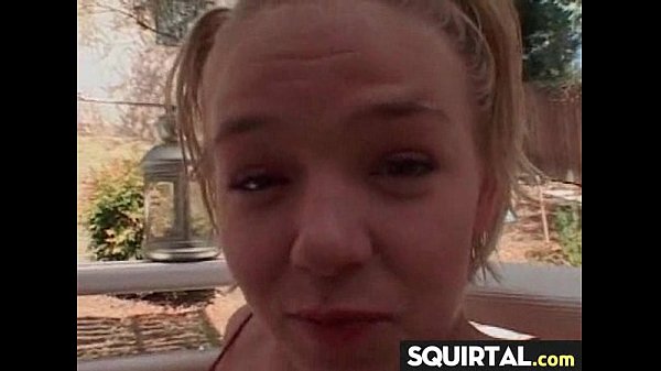 SHE SQUIRTS NICE PUSSY JUICE 10