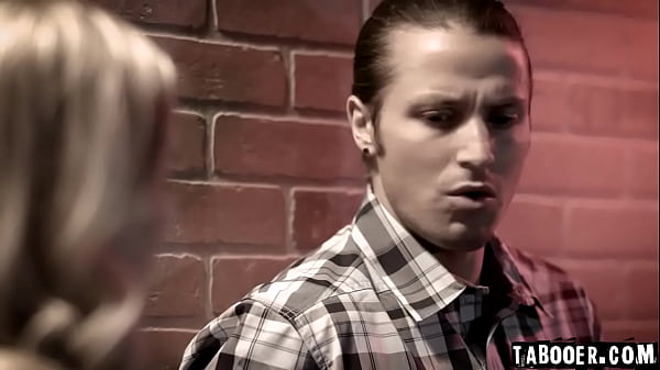 Codi Vore falls for stranger Jay Romero