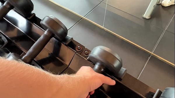 Download Video - Fast Gym Pick Up&comma; cunningly lured her into my Home with transparent wall in the shower room&comma; hoho