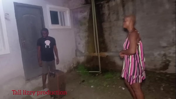 My neighbor chase his wife at night and she slept in my apartment