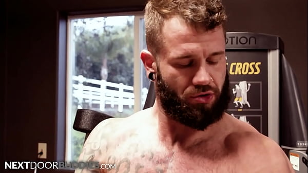 Johnny Hill’s Muscular Ass Fucked By Handsome Bodybuilder - NextDoorBuddies