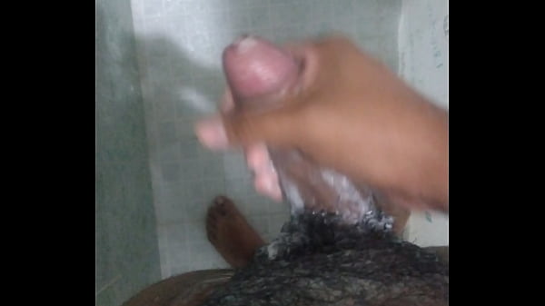 Download Video - Jalandomela en el ba&ntilde;o