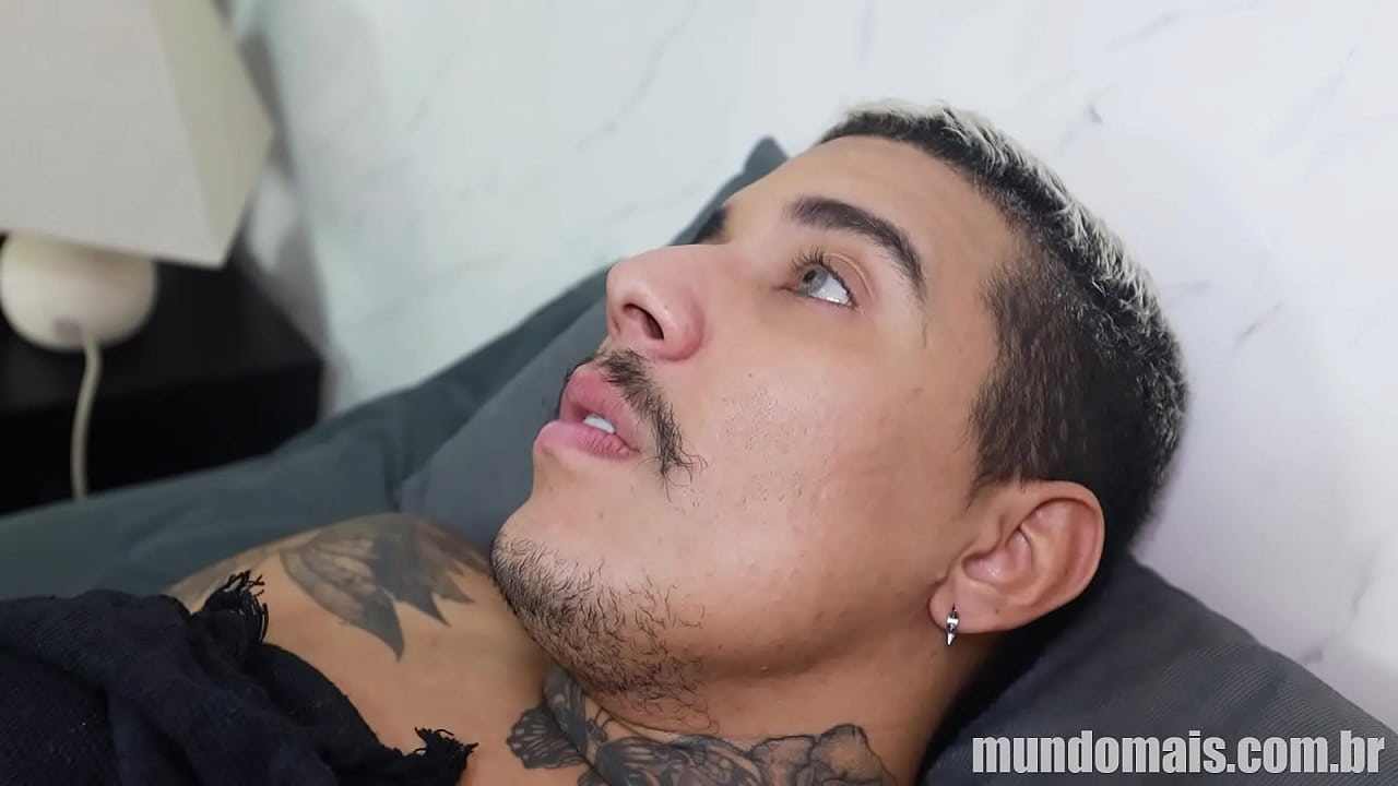 Antes de ir a trabajar, ¡un polvo para mejorar el día!
                    big ass gay big cock gay blowjob gay anal muchos negros